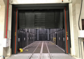 Дробеструйные камеры в Москве и Подмосковье   Подготовка поверхностей к качественному нанесению защитных лакокрасочных материалов (ЛКМ) – критически важная задача для автозаводов, автосборочных предприятий, ремонтных мастерских, автопарков и сервисных центров Москвы, Московской области и Подмосковья. Компания «Дробемет Инжиниринг», предлагает высокотехнологичные дробеструйные камеры собственного производства.