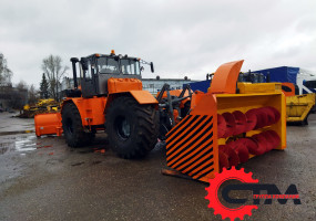 К 700 со снегоочистителем