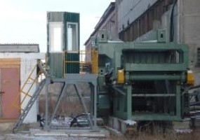 Дробилка для бетона, железобетона МПР-1500 Оборудование для дробления, измельчения  крупногабаритного армированного бетона - машина прессово-разрушающая МПР-1500. Дробит железобетон и извлекает металл. Разрушающее усилие пресса 1570 кН. Максимальные габариты перерабатываемого материала 12000х1500х600мм.  На выходе комплекса-извлеченный металл, щебень и песок - готовый строительный материал. 