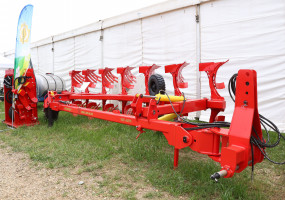 Плуг ВАРЯГ лемешный оборотный ПЛО производства БДТ-АГРО