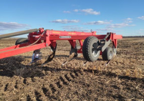 Плуг чизельный ПЧП со стойкой параплау производства БДТ-АГРО