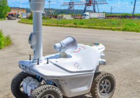 Робот охранник