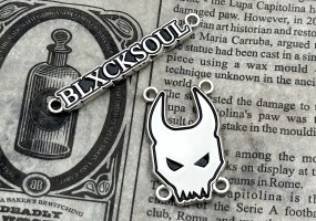 Металлические шильды на заказ