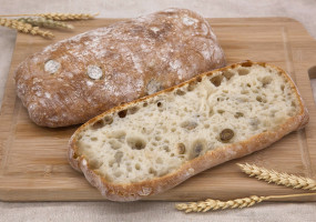 замороженная Чиабатта медитеранская мистер злак