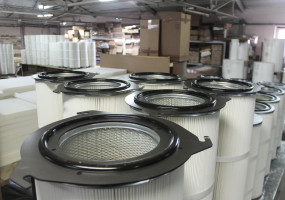 Производство воздушных фильтрующих элементов на фабрике фильтров "BaltiK."