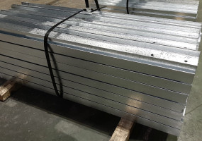 Стойки дорожные