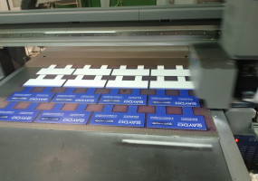 уф печать на пластика