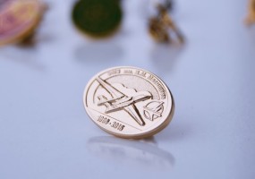 Значки на заказ