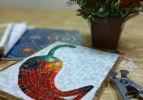 Картина из мозаики "Перчик"