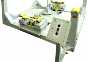 Стенд для разборки и сборки центрального подвешивания прицепных тележек