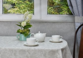 Скатерти изо льна и хлопка