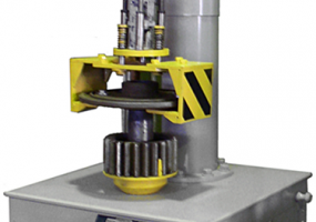 Станок для притирки фланца к валу малой шестерни электропоездов