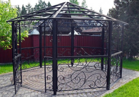 Кованая беседка