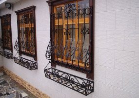 Кованые решетки на окна