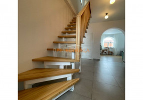 Лестница на второй этаж Тандем-32