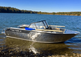Алюминиевая лодка Тактика 430 DC Comfort