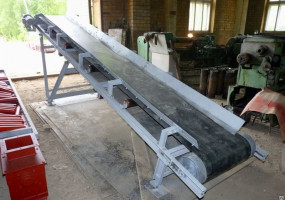 Ленточный конвеейр с гладкой лентой