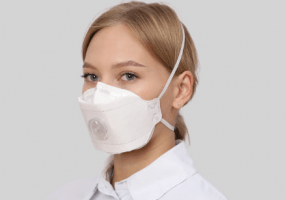 МИРА МК3 – ПОЛУМАСКА ФИЛЬТРУЮЩАЯ (РЕСПИРАТОР) ОДНОРАЗОВАЯ, СКЛАДНАЯ, ТРЕХПАНЕЛЬНАЯ Класс защиты: FFP3 Клапан выдоха: Есть Использование: Одноразовая NR