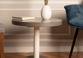 Бетонный столик для гостиной