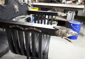 Курульное кресло  отделка бронзовым литьем