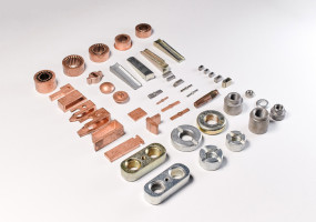 Детали электротехнического назначения. Контакты, крепеж силовых кабелей.