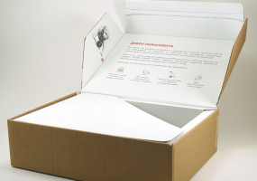 Короб для онлайн торговли с флксо и офсетной печатью и отрывной лентой