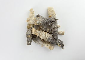 Рулетики из кожи трески