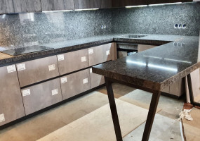 Столешница из кварцевого агломерата Technistone Noble Imperial Gray