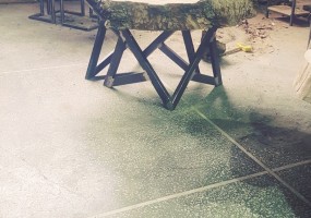 Стол массивный спил в работе