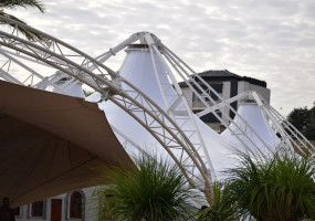 Мембранный шатёр от Grand Tent
