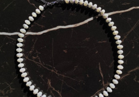 чокер перламутр