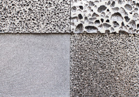 различные размеры пор в пластинах из пористого алюминия