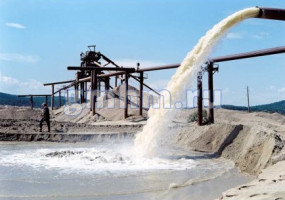 Сортировочная установка для разделения грунта на песок и гравий